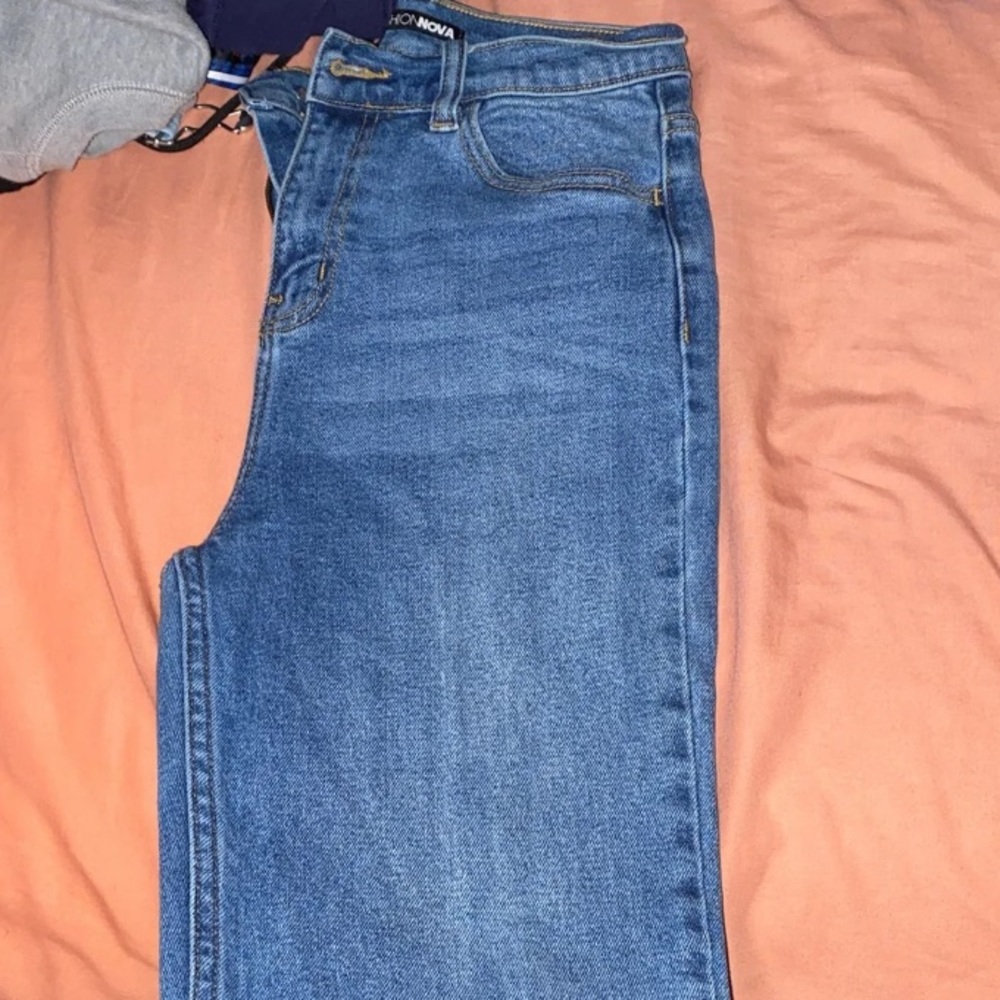 Vintage Wash Mom Jeans :)